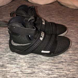 Lebron basketball sneakers